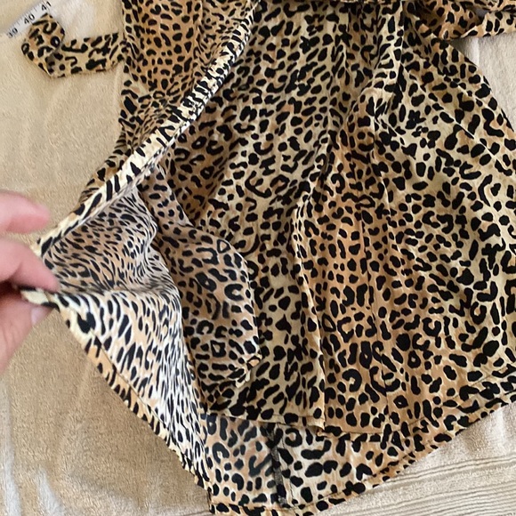 NWOT Faithfull The Brand Abbey The Wrap dress w/ elastic sleeves & sash tie - Picture 13 of 14